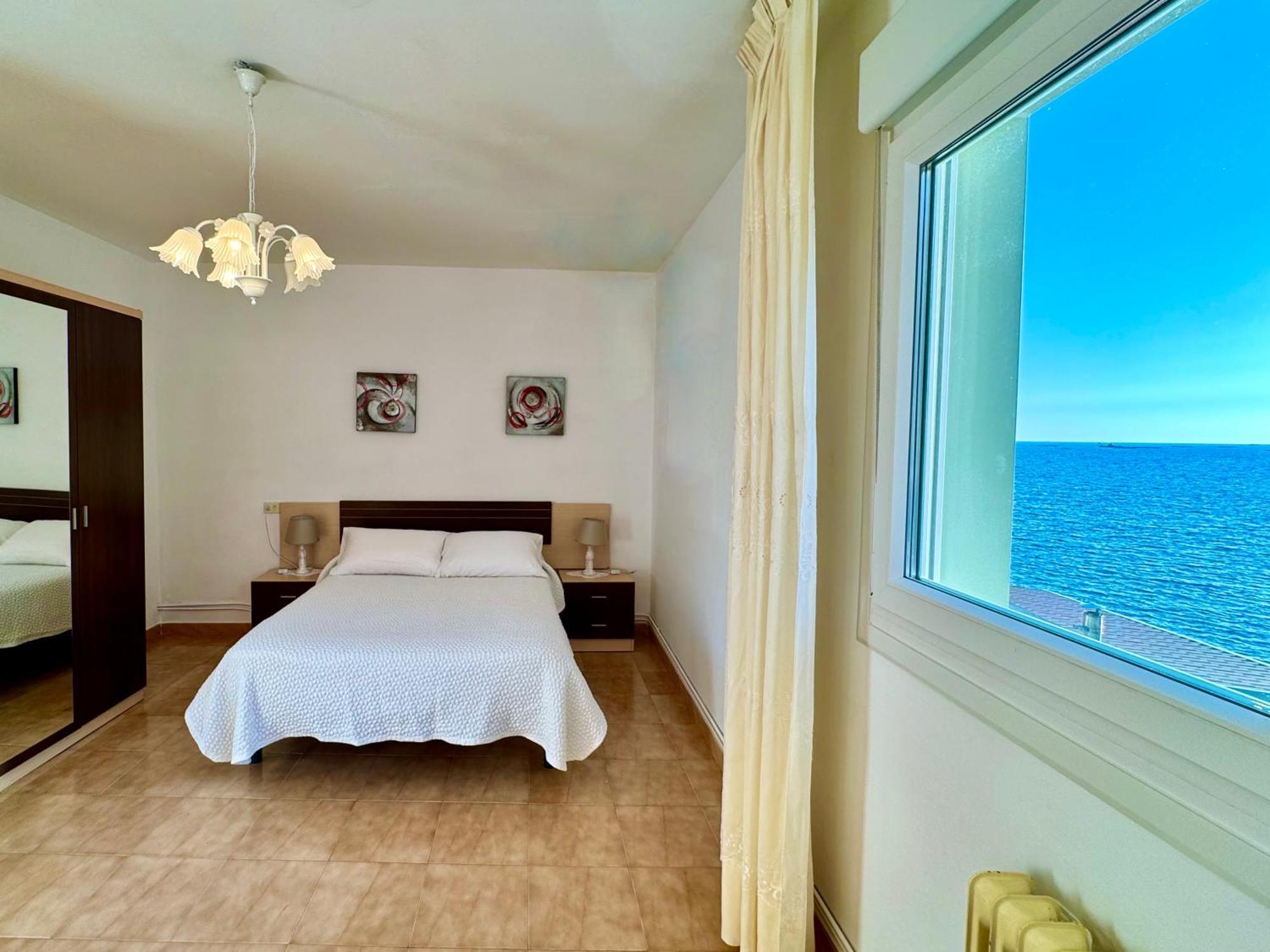 Apartamento Paseo Maritimo-A Illa De Arousa エクステリア 写真
