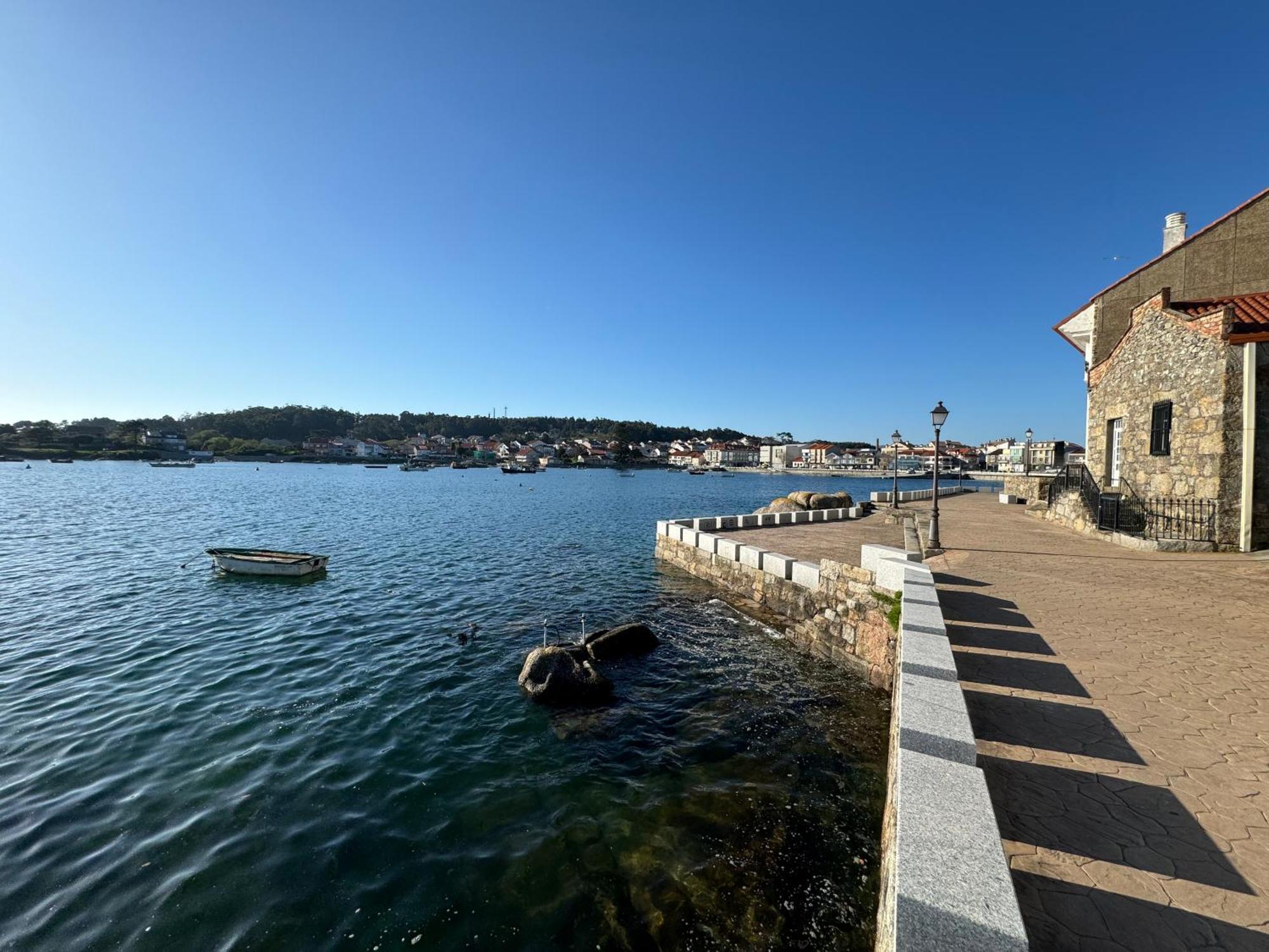 Apartamento Paseo Maritimo-A Illa De Arousa エクステリア 写真
